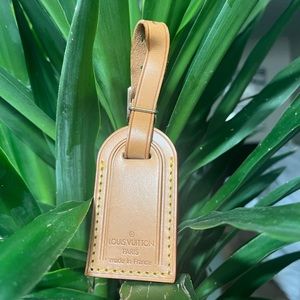 louis vuitton luggage tag